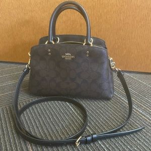 Coach Crossbody Mini Lillie Carryall Signature Canvas